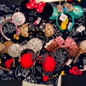 Mickey ears 7 pairs!